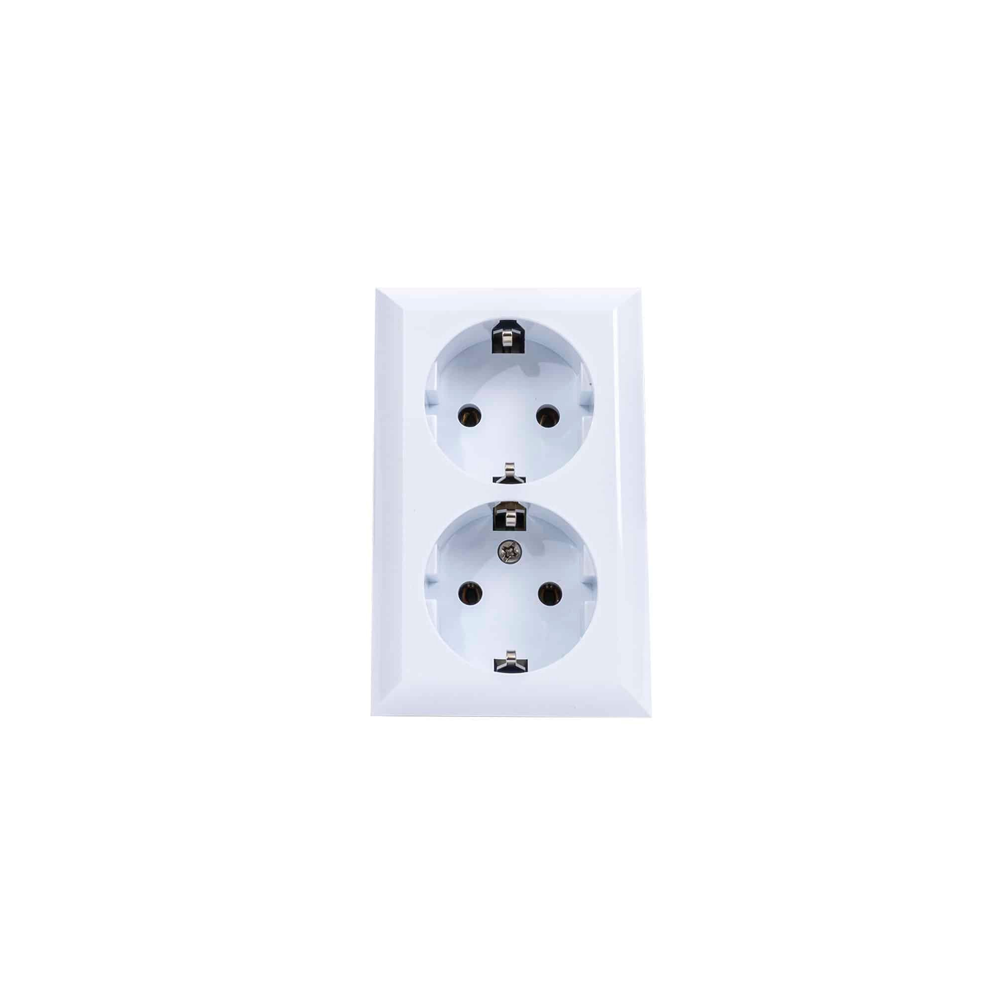 Priza dubla cu CP PT QUATRIC, 16A, 250V / QC-6-0311