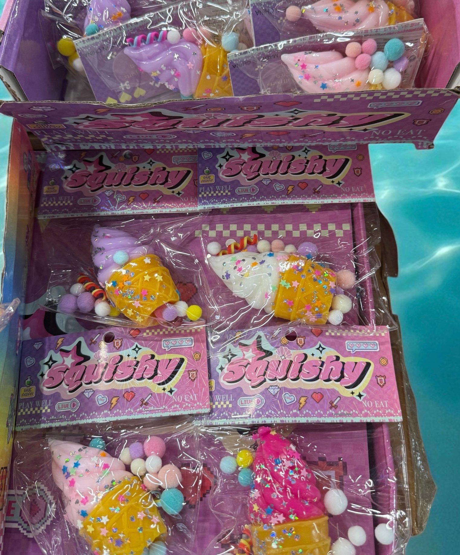 Squishy Antistres Înghețată – Jucărie Relaxantă și Colorată,En-gros
