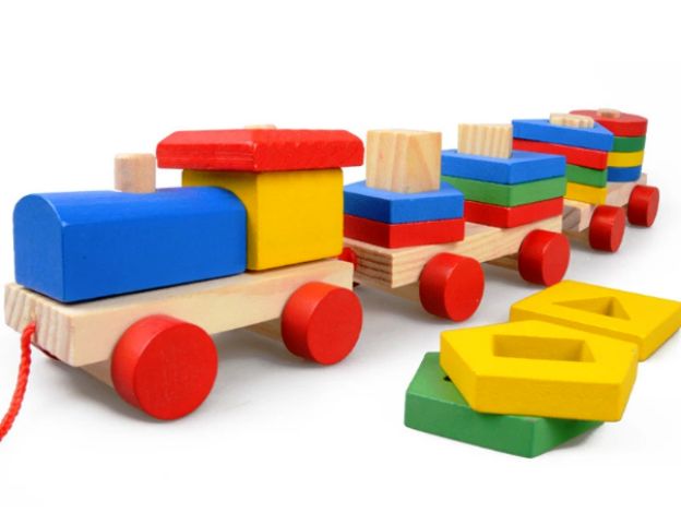 Trenulet din lemn, locomotiva cu 2 vagoane Engros