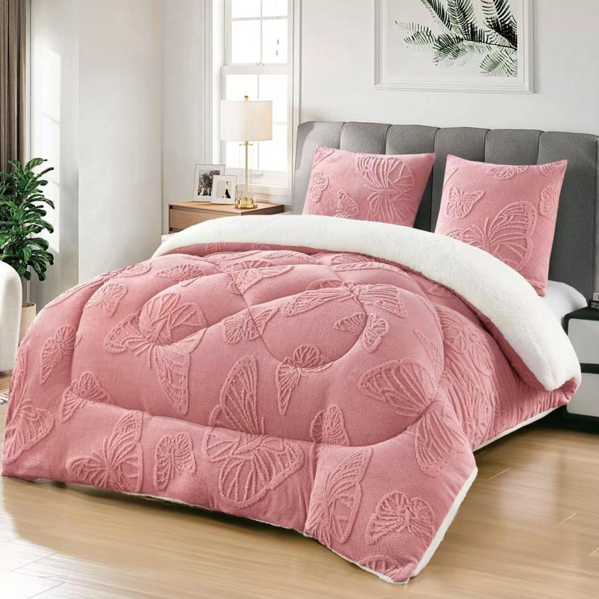 Pilote En-gros Roz, Material Cocolino Premium, 200x230 cm, UNI, Model cu Fluturi in Relief, pentru Pat Dublu, cu 2 fete de Perna Incluse