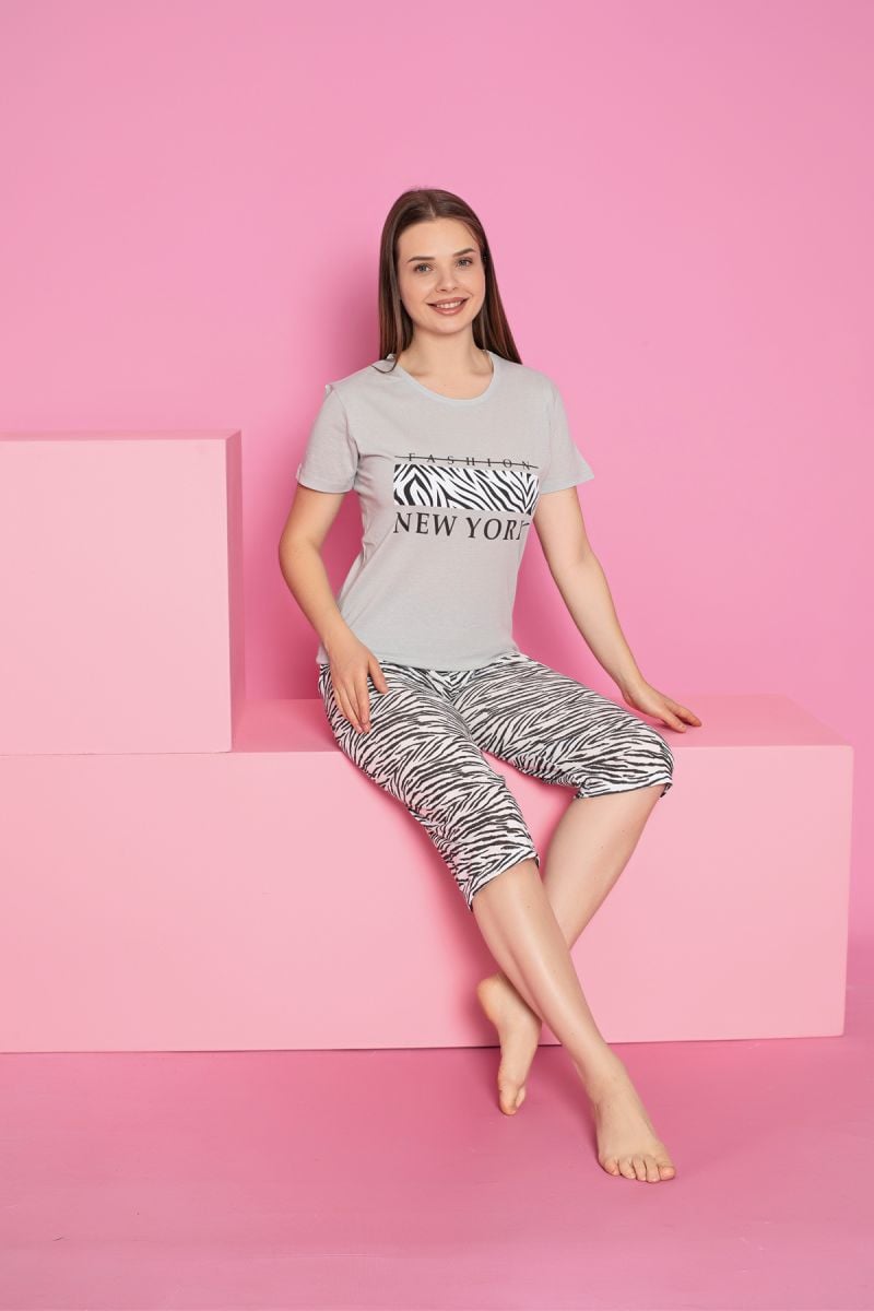 Pijama damă bumbac mânecă scurtă, pantalon 3/4 cu print Fashion New York