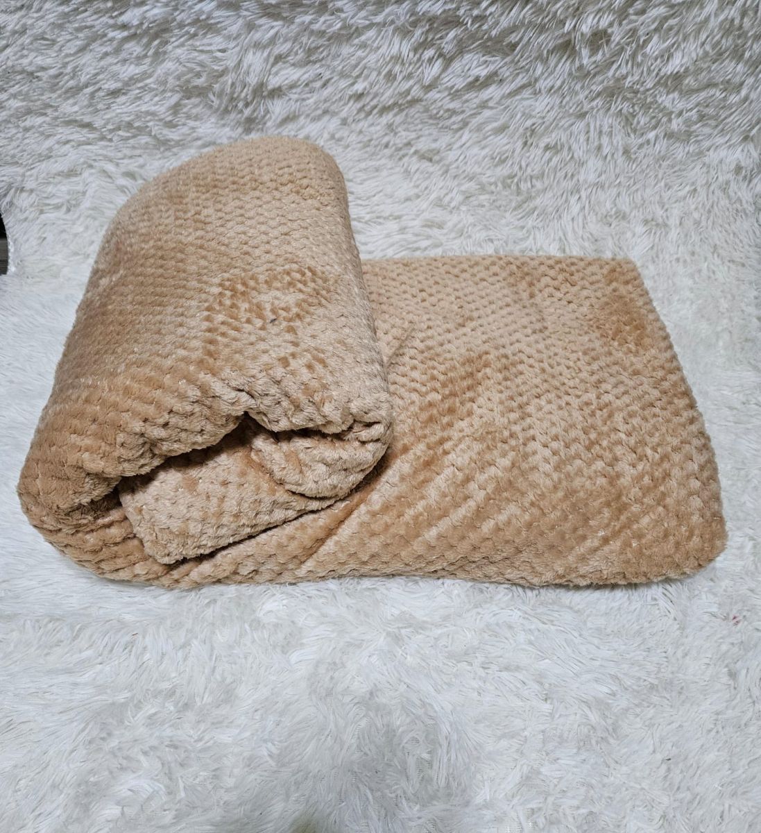 Oferta Bax Paturi Gofrate En-Gros, Serie 10 Bucati, Material Cocolino de Lux, 200x230 CM, pentru Pat Dublu, UNI