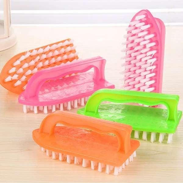 Perie covor din plastic cu maner 12buc Engros
