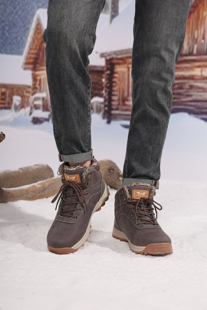 Ghete Barbat, Sport-Casual, Imblanite, Piele Ecologica. Inchidere Siret, Engross, Marimi 40-45, 8buc/bax maro