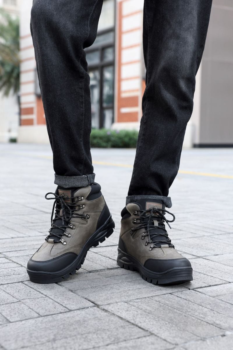 Bocanci Barbati, Imblaniti, Design Modern, Piele Ecologica, Inchidere Siret, Engross, Marimi 40-45, 8buc/bax camel