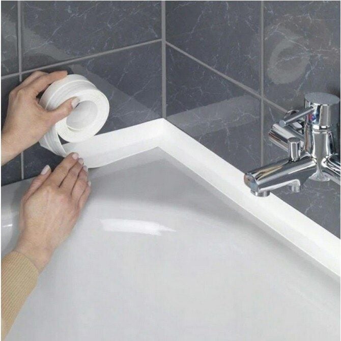 Banda adeziva engross etansare pentru baie, din plastic pentru etansare Cada, Chiuveta, Plita sau Mobila de Bucatarie, culoare Alb, dimensiune 3.8 cm x 3.2 M
