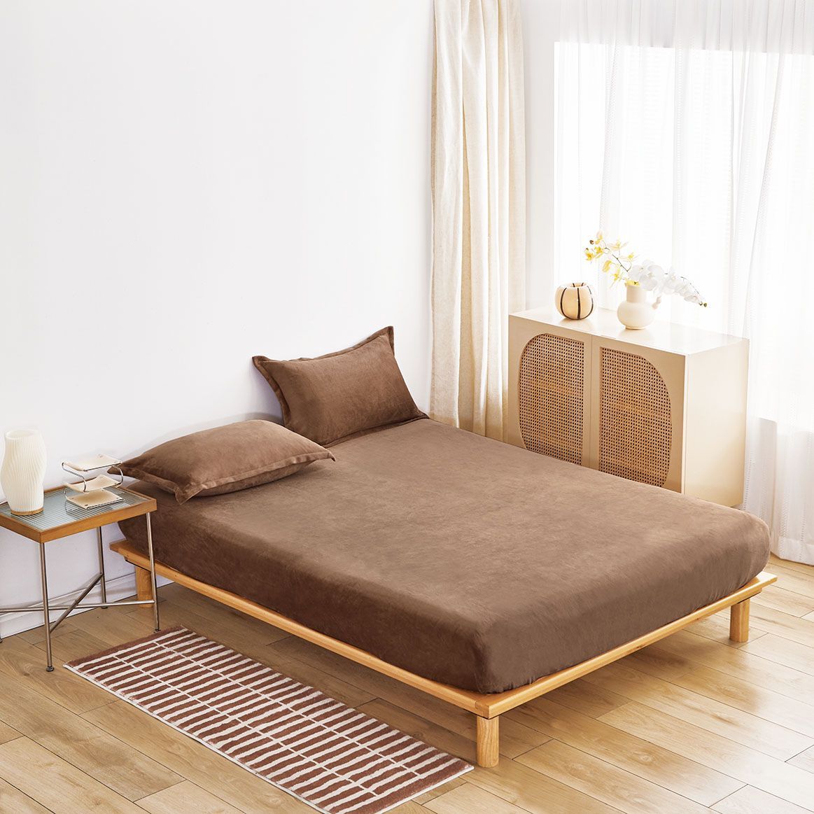 TRIO Huse En-Gros, SERIE 3 CULORI DIFERITE, Material Cocolino Catifelat 3 Piese, cu 2 Fete de Perna Incluse
