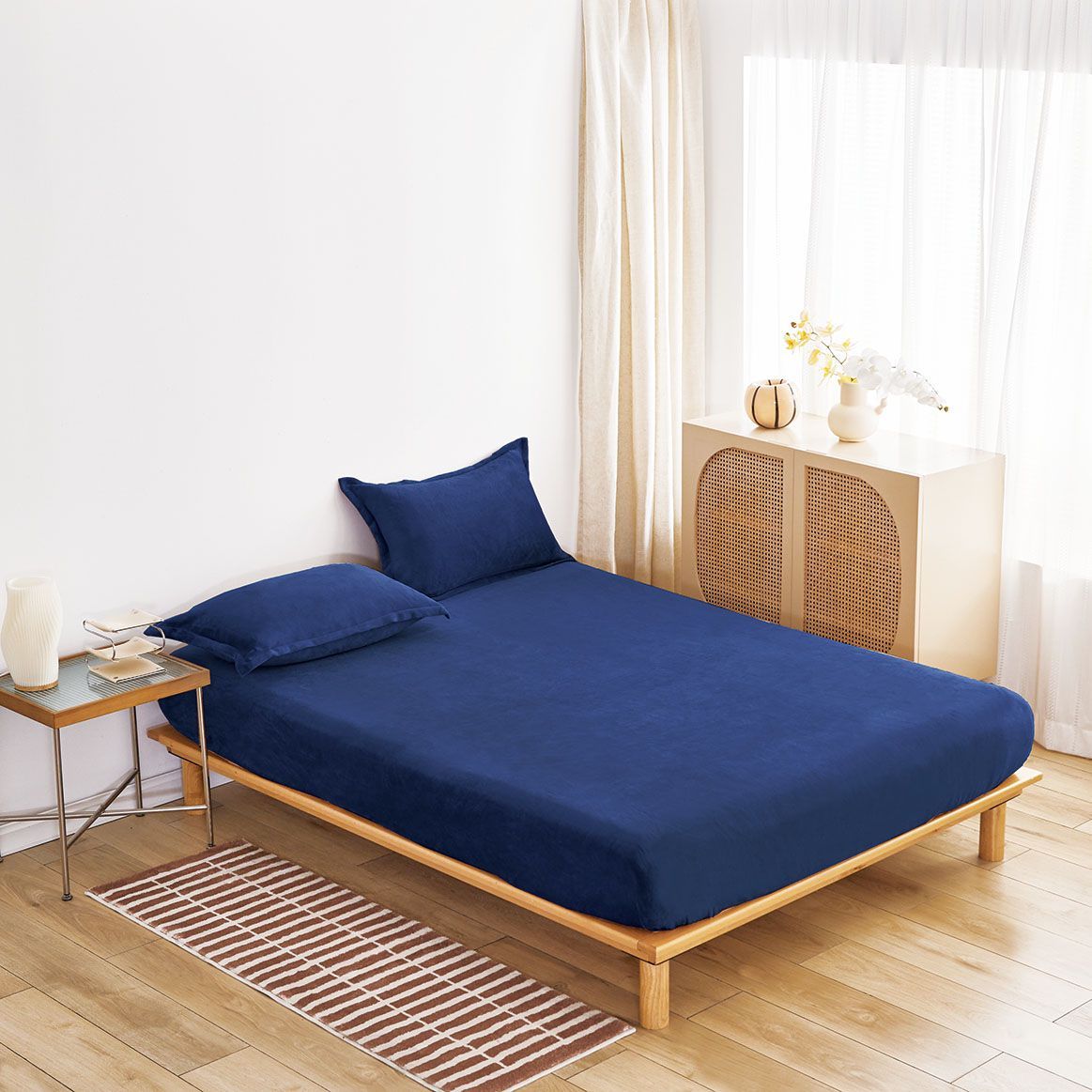 TRIO Huse En-Gros, SERIE 3 CULORI DIFERITE, Material Cocolino Catifelat 3 Piese, cu 2 Fete de Perna Incluse