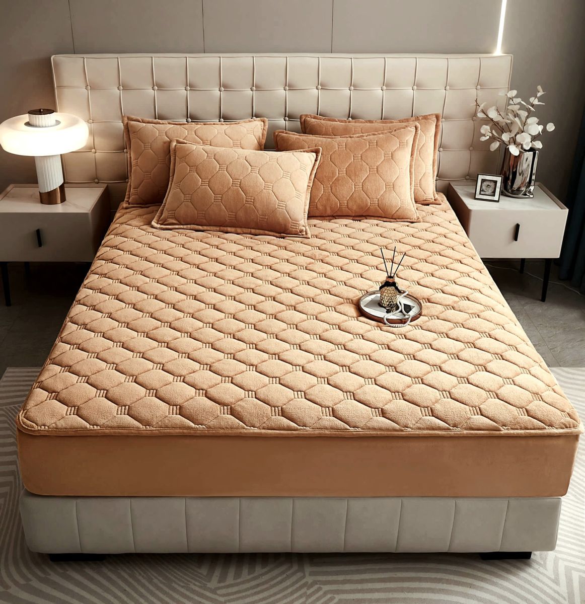 Husa En-Gros, Cappuccino, Matlasata tip Topper, 160x200cm, cu 2 Fete de Perna Incluse
