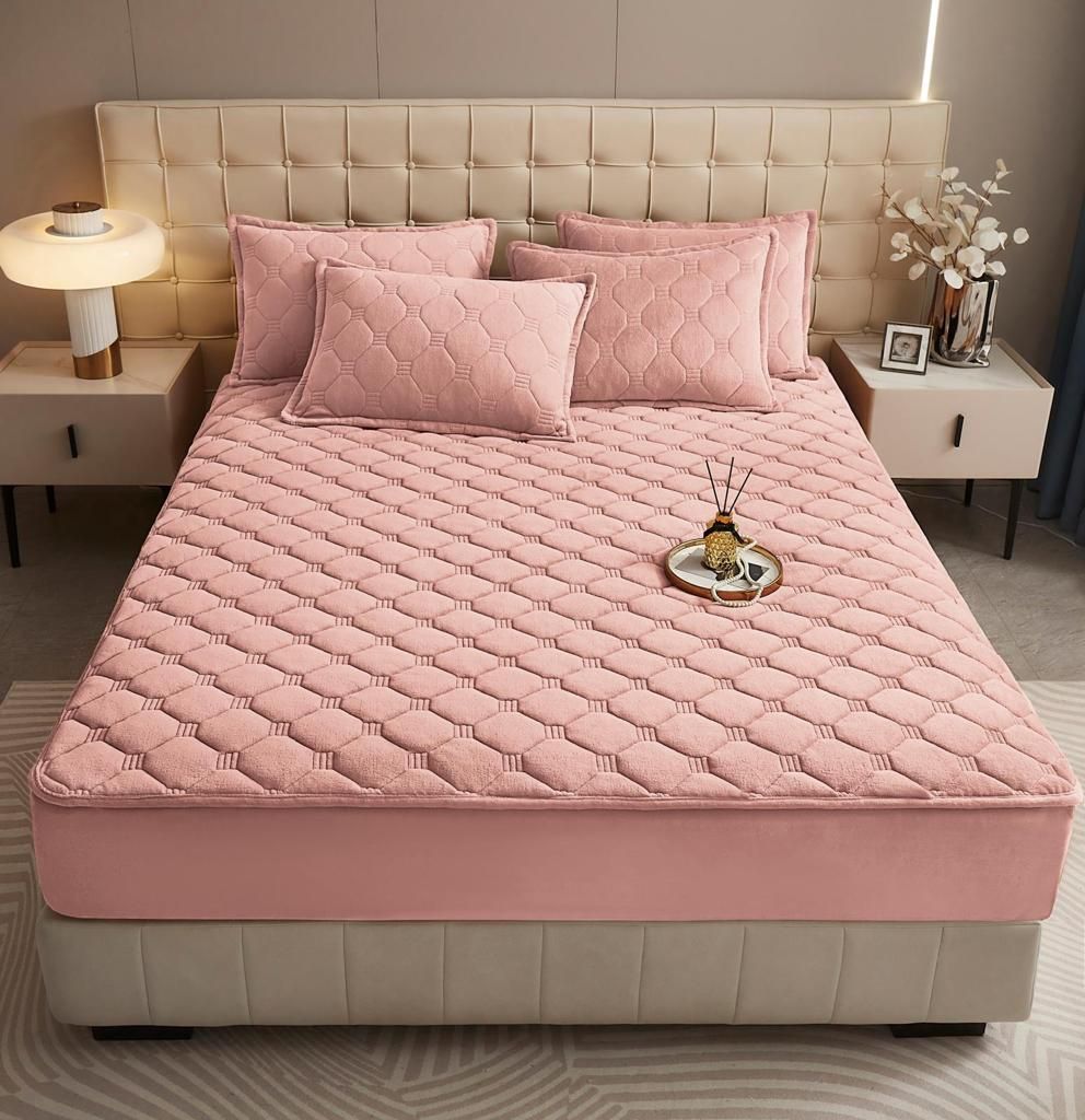 Husa En-Gros, Roz, Matlasata tip Topper, 160x200cm, cu 2 Fete de Perna Incluse
