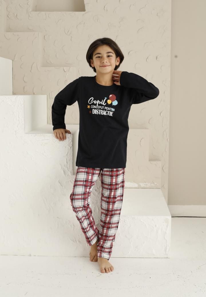 Pijama Băieți cu Maneca Lungă și Pantaloni Lungi, model ,,Copil Conceput Pentru Distractie\'\'Culoare Negru,Engros