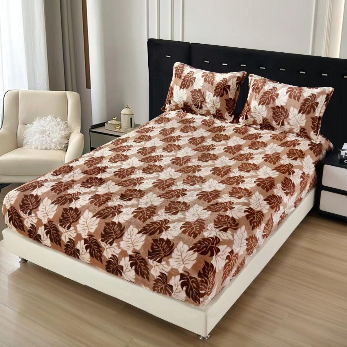 TRIO Huse En-Gros, SERIE 3 MODELE DIFERITE, Material Cocolino Premium cu Elastic, Set 3 Piese, 180x200 CM, cu 2 Fete de Perna Incluse