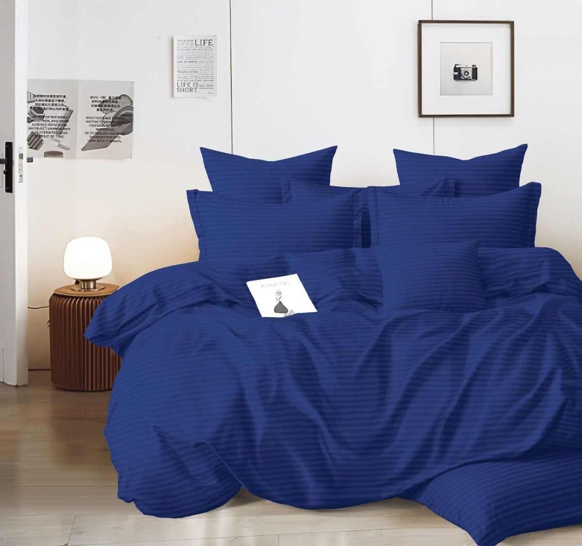 TRIO Lenjerie En-Gros, SERIE 3 CULORI DIFERITE, cu Elastic, 4 Piese, 180x200 cm, Damasc Egiptean UNI, pentru Pat Dublu, cu 2 Fete de Perna
