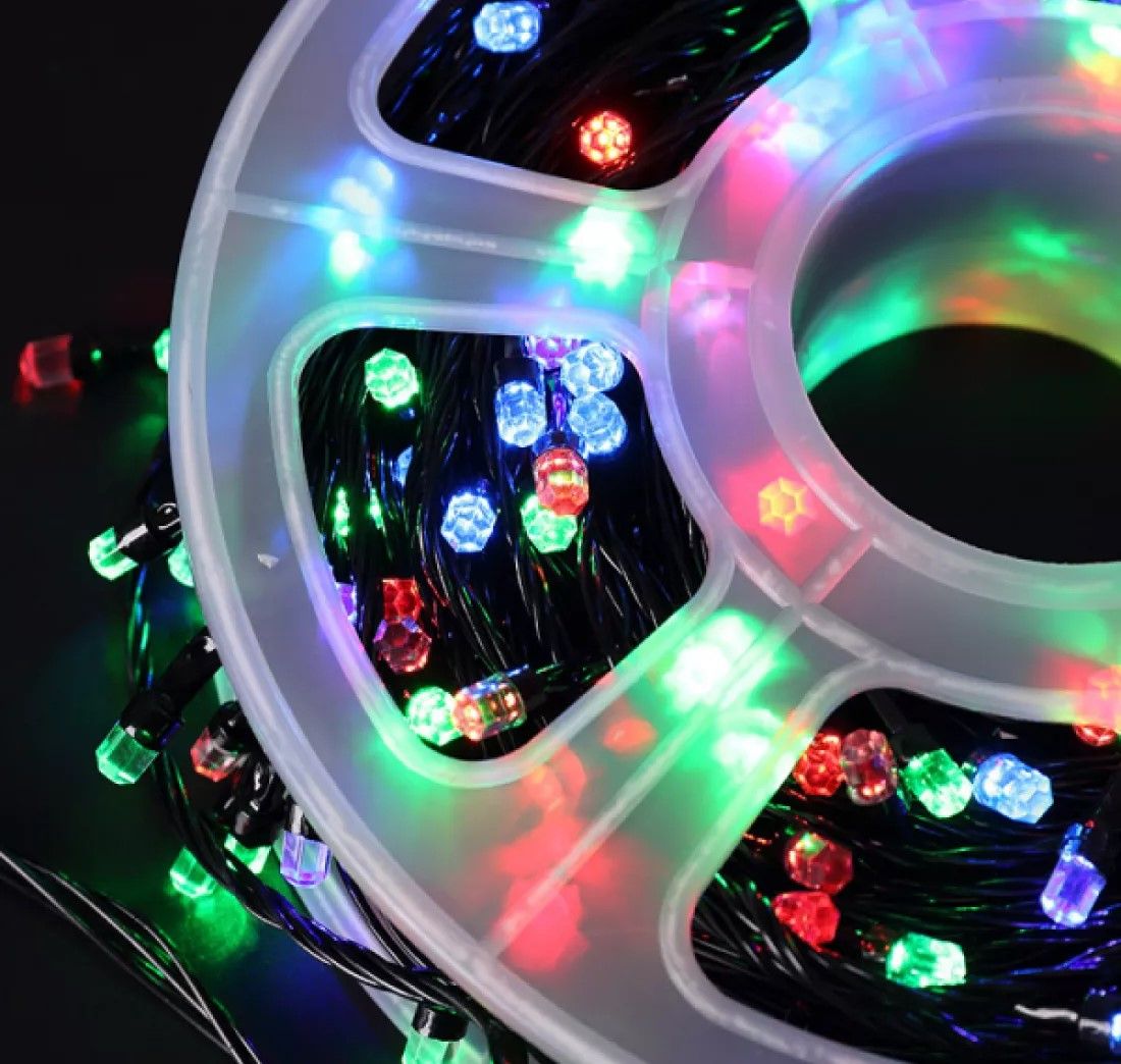Instalatie de Craciun  , tip rola 100M (real) , 480 leduri rotunde , led-uri model V8 diamant , 8 Jocuri de Lumini , culoare multicolor