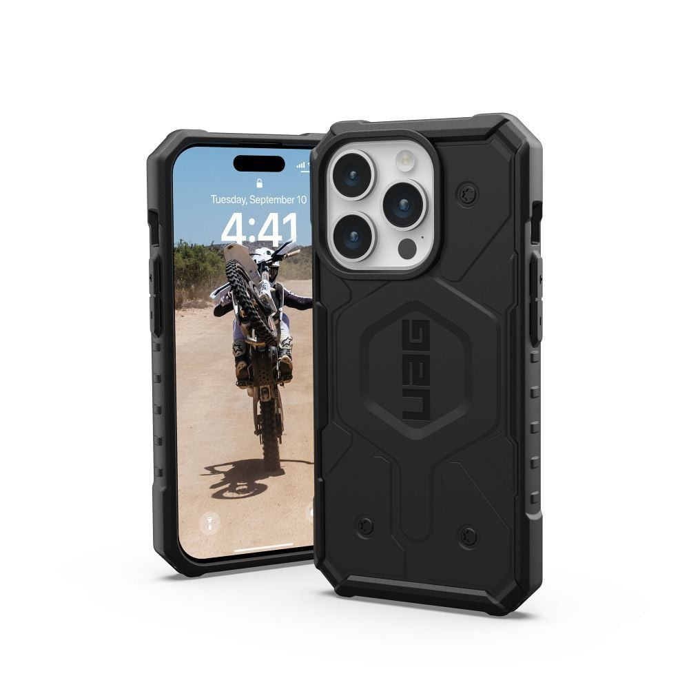 Husa  UAG Compatibila cu iPhone 15 Pro, Compatibil Magsafe, Pathfinder, Negru Engros
