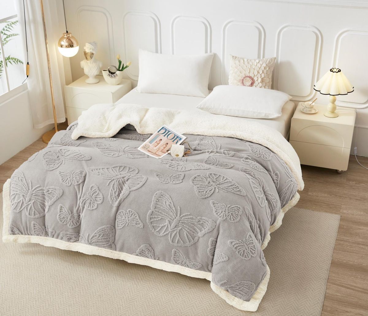 Patura cocolino cu blăniță model fluturi 3D 200x230cm