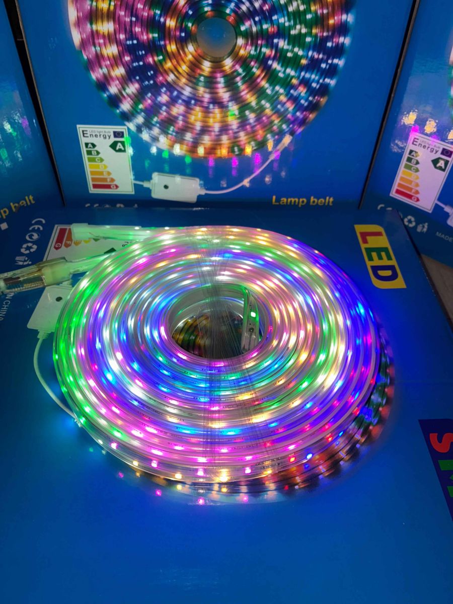BANDA LED Engros SMD 10M cu Alimentator , 48 de LED-uri pe metru , 220V , culoare multicolor