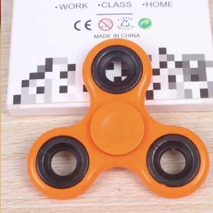 Jucarie Spinner metal Engros