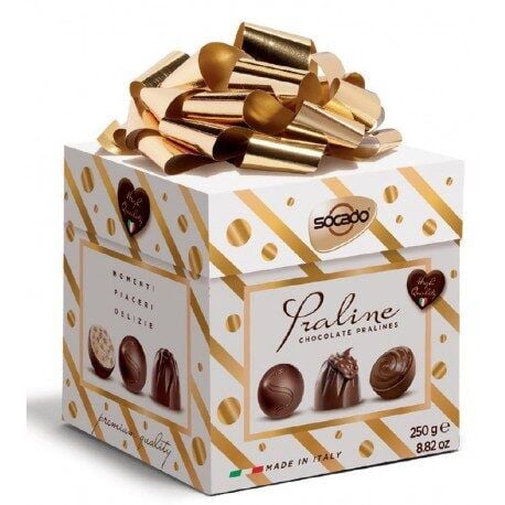 Socado Praline asortate de lux, 250 g Engros