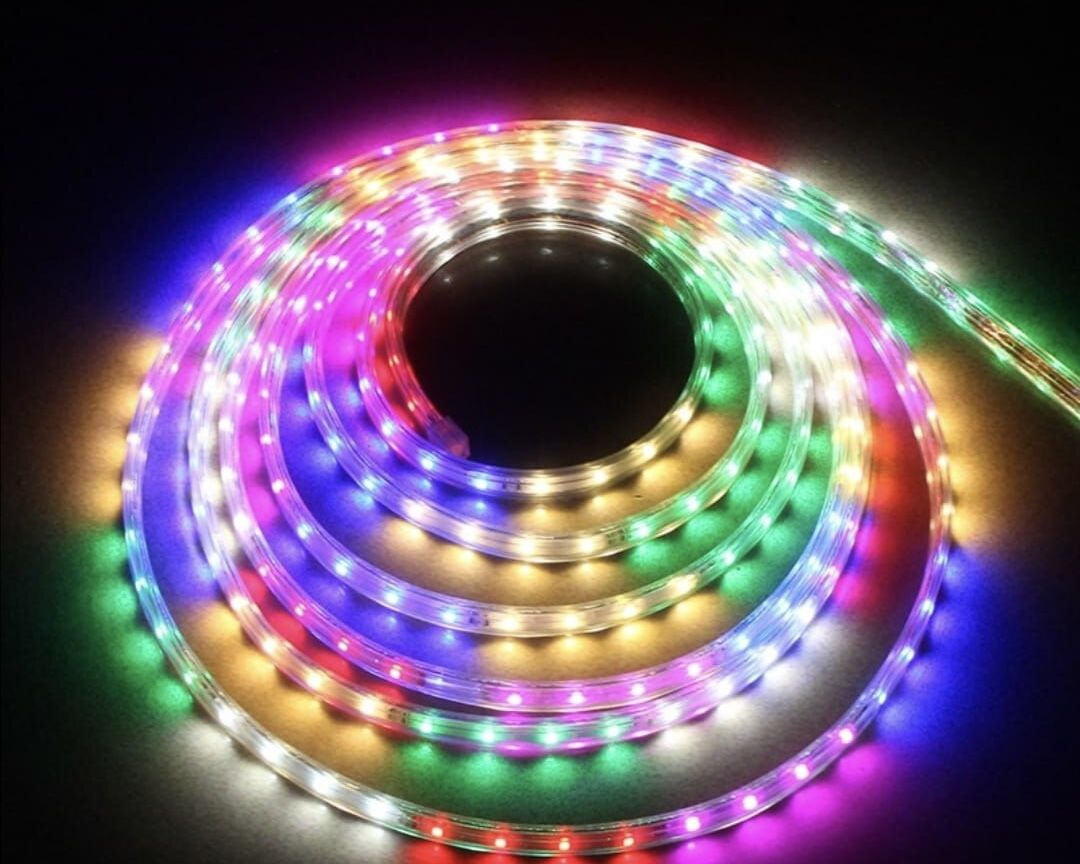 Furtun Luminos Led , lumina multicolor , 7 jocuri de lumini , 10 m, en gross