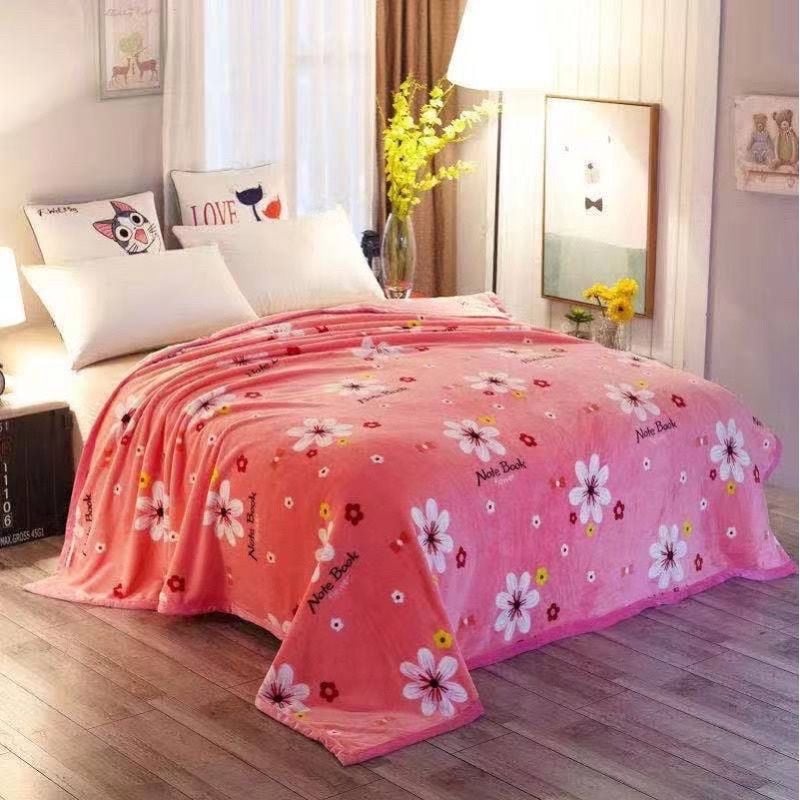Patura Cocolino XXL 200x230 cm cu Flori Roz – Super Pufoasa si Vesela