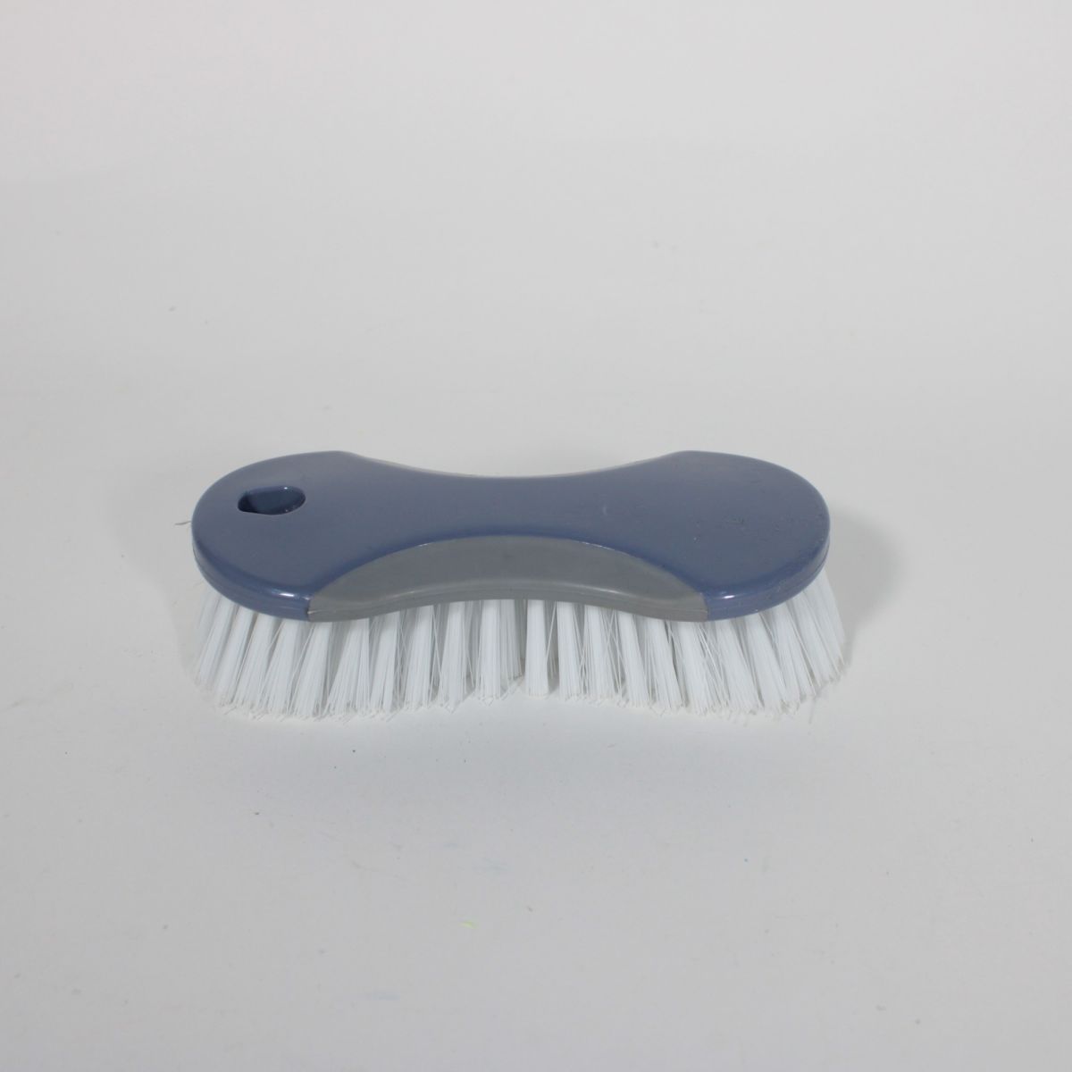 Perie Engros de plastic 16 cm pentru covoare 2531