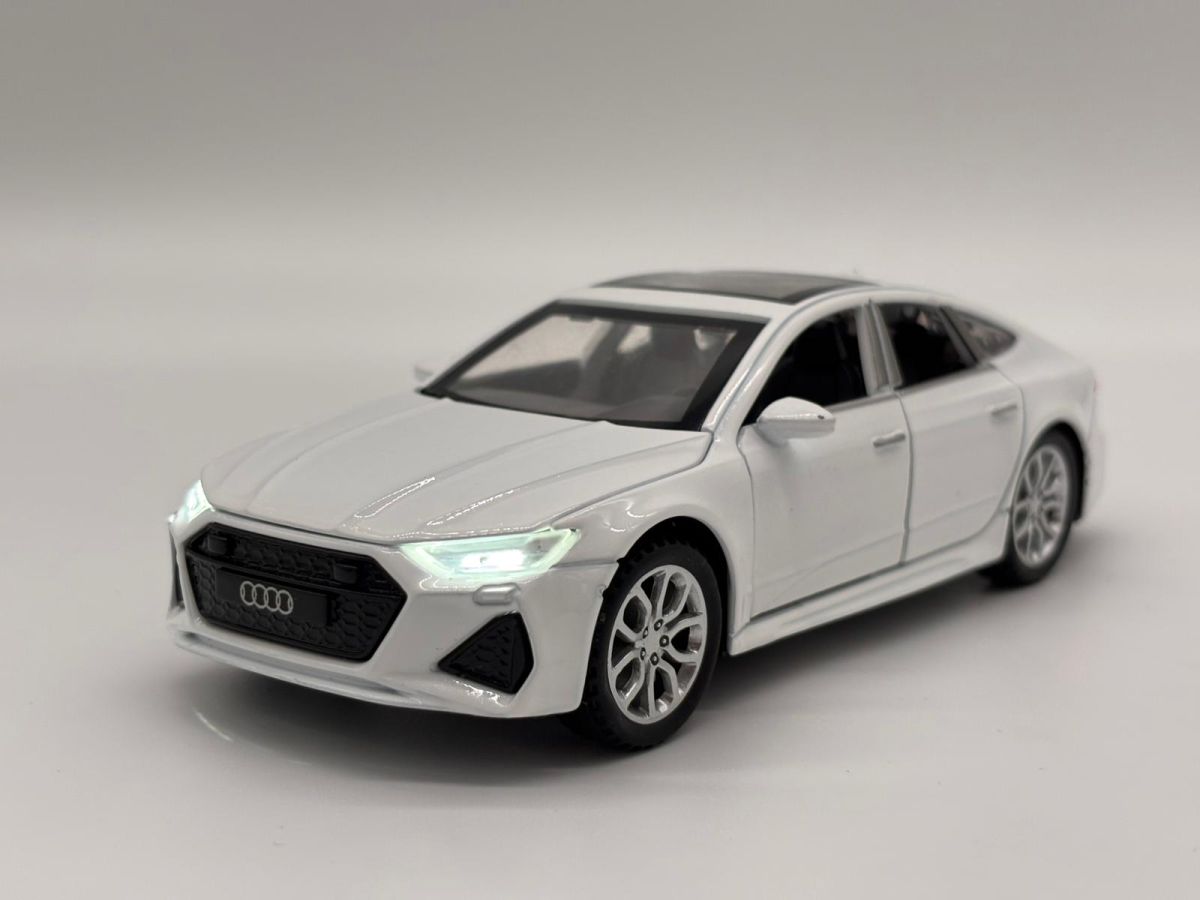 Automacheta Audi A7, din Metal, cu Sunete, Lumini, Elemente Mobile, 15 cm