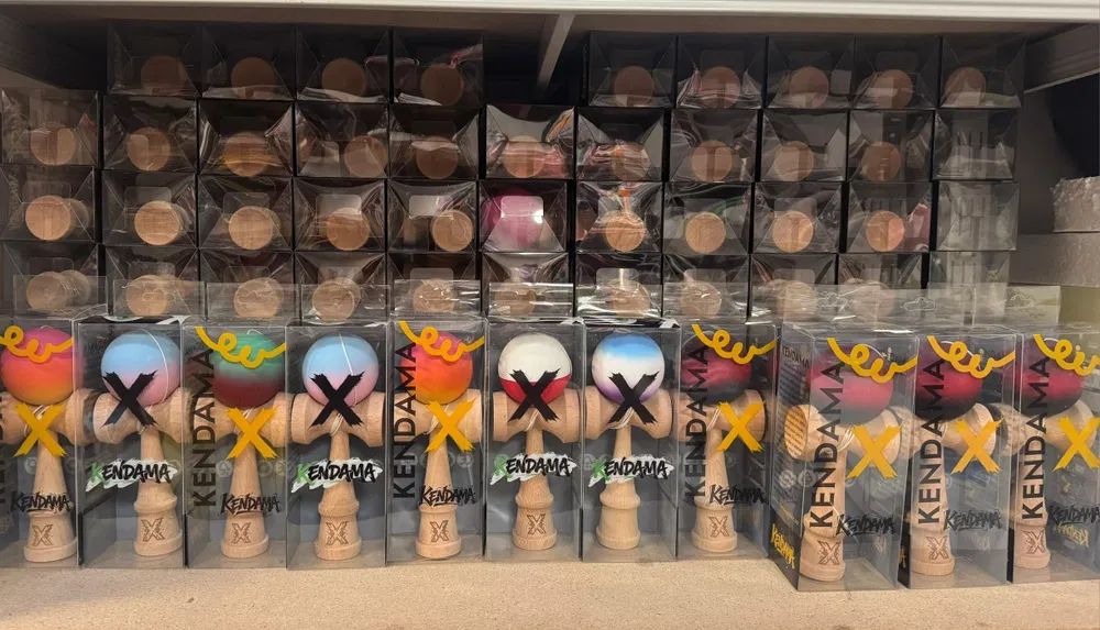KENDAMA X SUPER STICKY, diverse modele, 18 cm, ENGROS