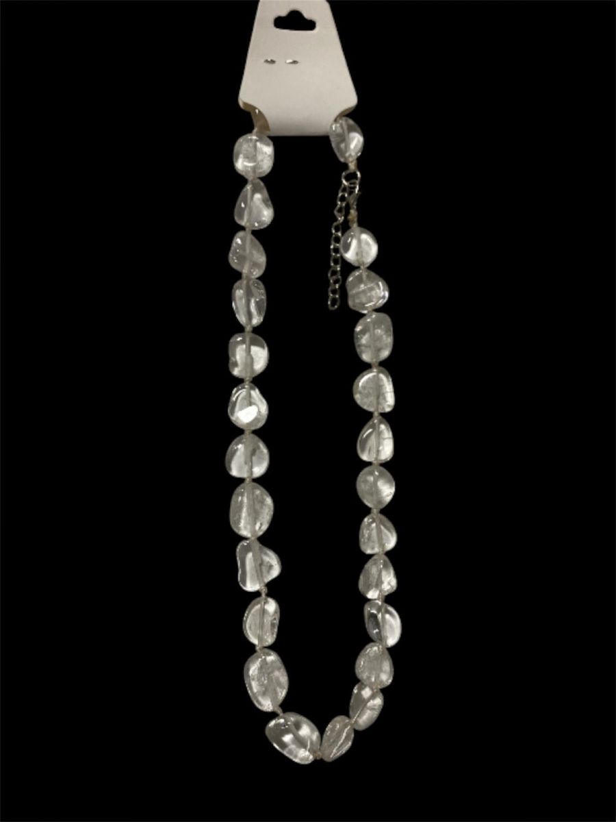 Colier din piatra CRISTAL DE STANCA, cu inchizatoare, lungime: 48 cm (deschis)