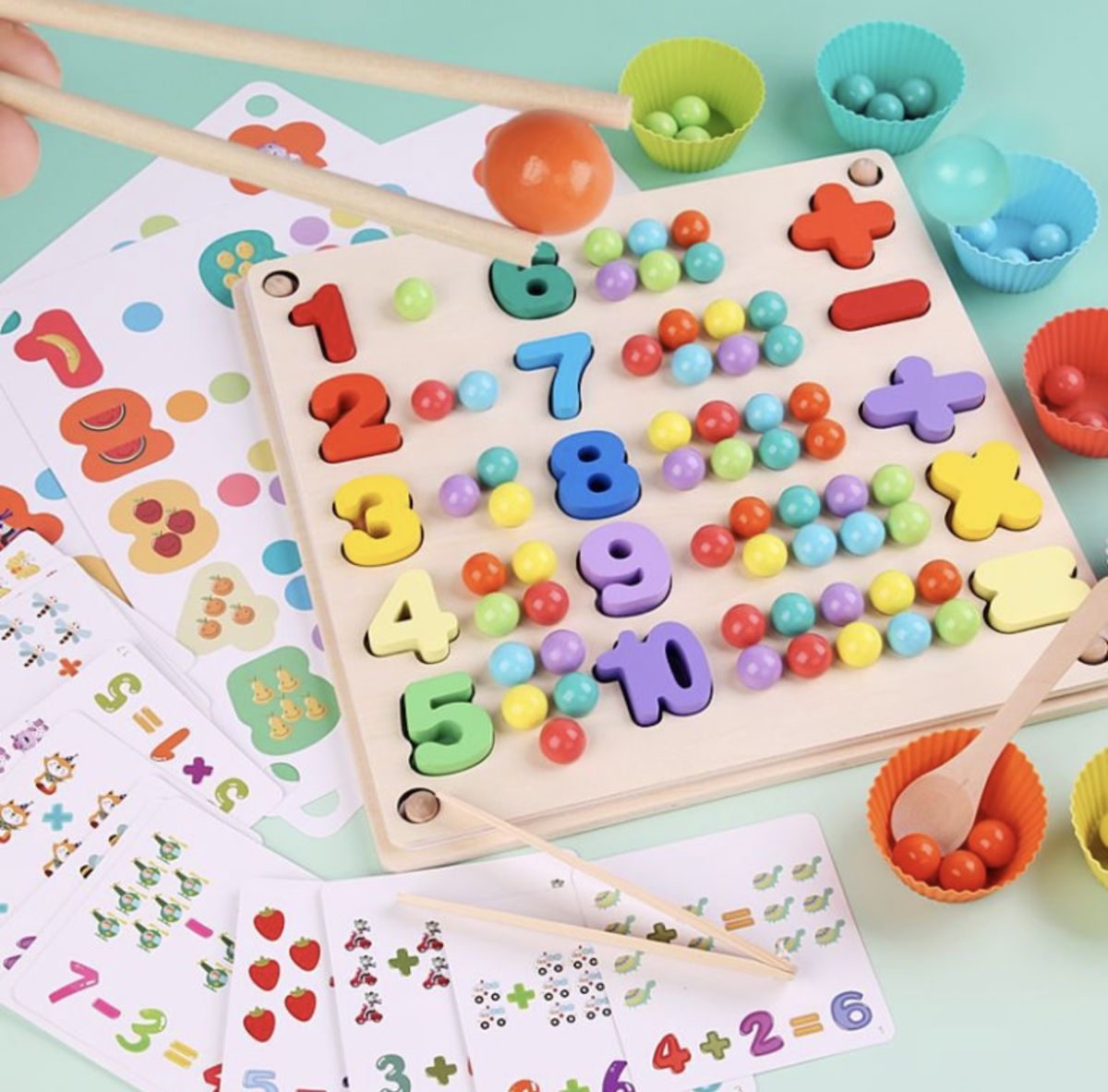 Joc educativ din lemn pentru copii – Învățare cifre, culori și calcule matematice cu bile colorate și carduri, En-gros
