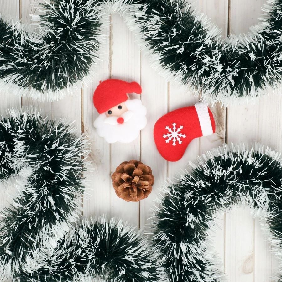 Beteala decorativa de Craciun 2 metri pentru brad angro si decor interior