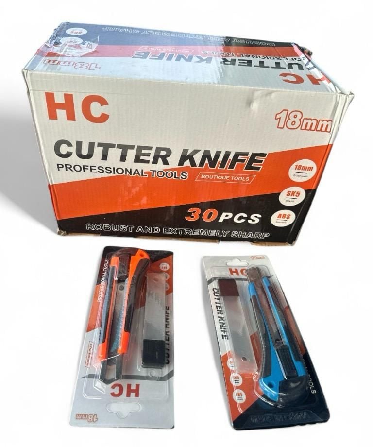 Cutter 30/ Cutie HC cu 3 lame de rezrezva-Engros Retractabilă 18mm