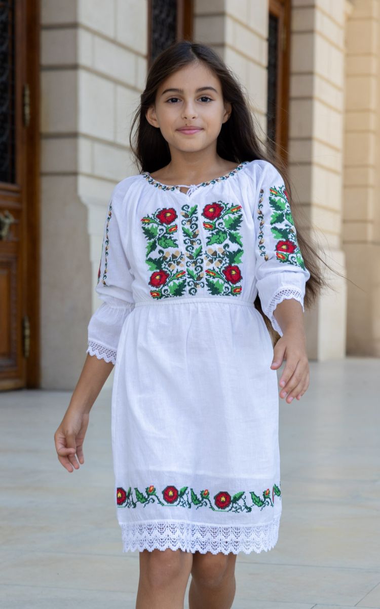 Rochiţa brodată - model Alesia - 2