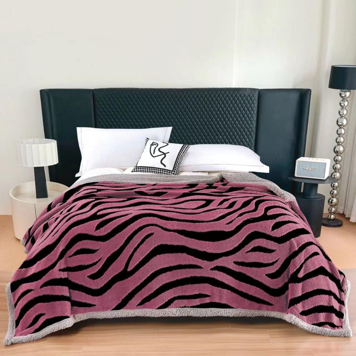 Paturi Tigrate En-gros, Mov, Material Cocolino cu Blanita, 200x230cm, Model Tigrat