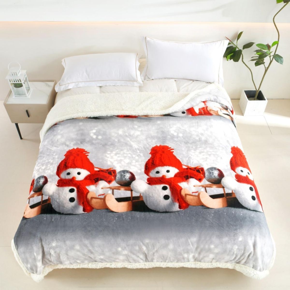 Paturi Craciun En-gros, Material Cocolino cu Blanita, 200x230cm, Model cu Motive de Craciun