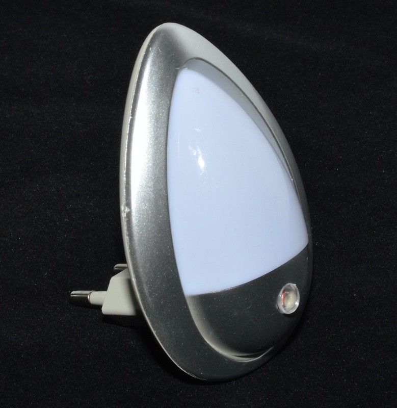 Lampa de Veghe cu Senzor, Priza 220V, 4x LED, Protectie IP20 Engros