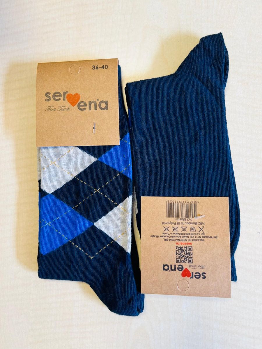 Sosete Unisex,Inalte,Culoare Negru cu Romburi Colorate  ,Engros