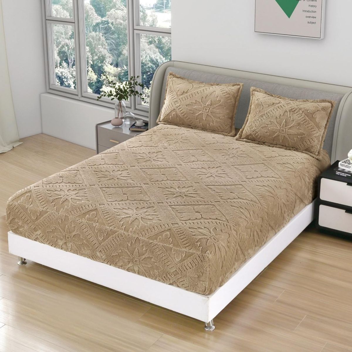 TRIO Huse En-Gros, SERIE 3 CULORI, cu Elastic, 3 Piese, 180x200cm, Material Cocolino Premium Tricotat, Model in Relief, cu 2 Fete de Perna Incluse
