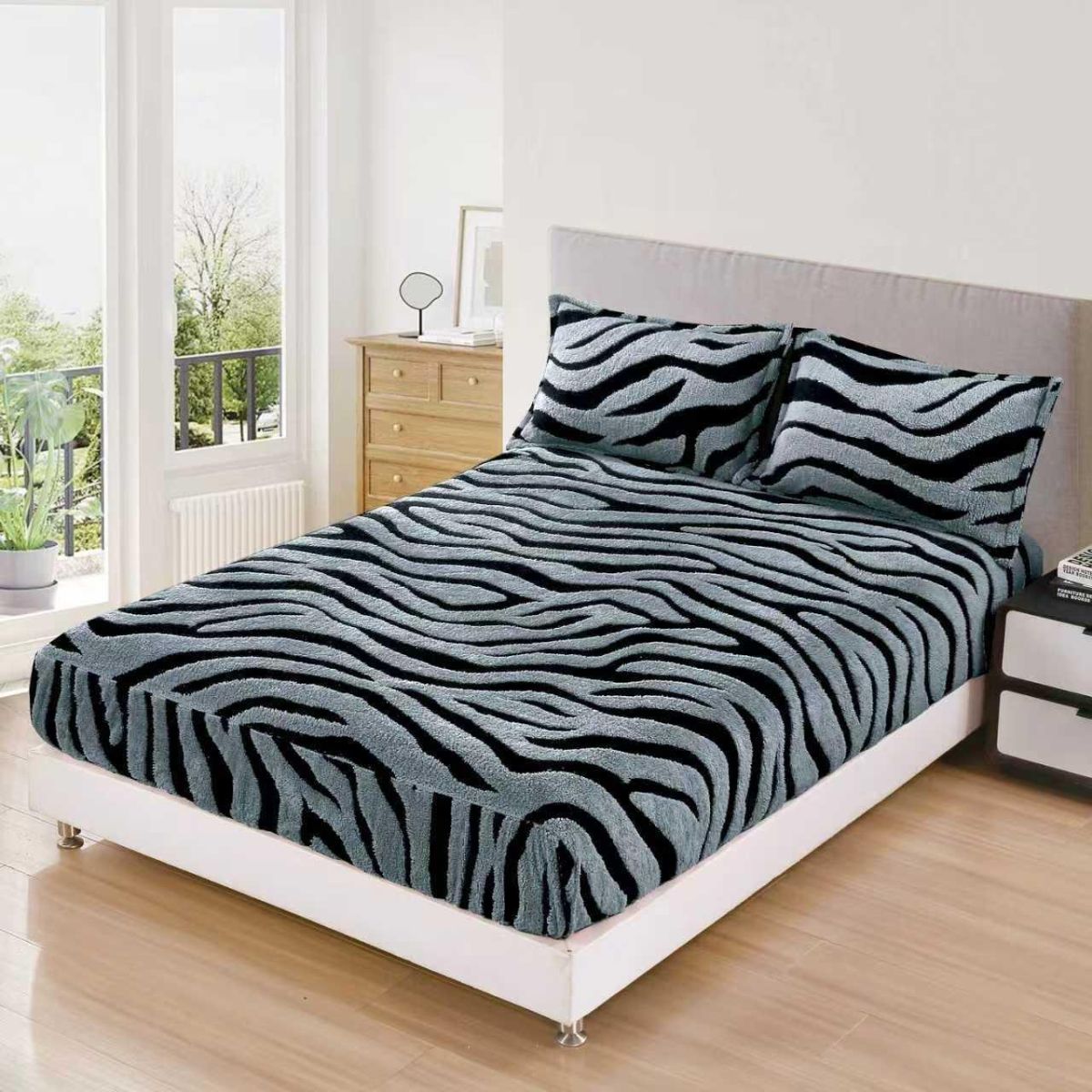 Trio Huse Tigrate En-Gros, SERIE 3 CULORI, Material Cocolino Premium cu Elastic, Set 3 Piese, 180x200 CM, cu 2 Fete de Perna Incluse