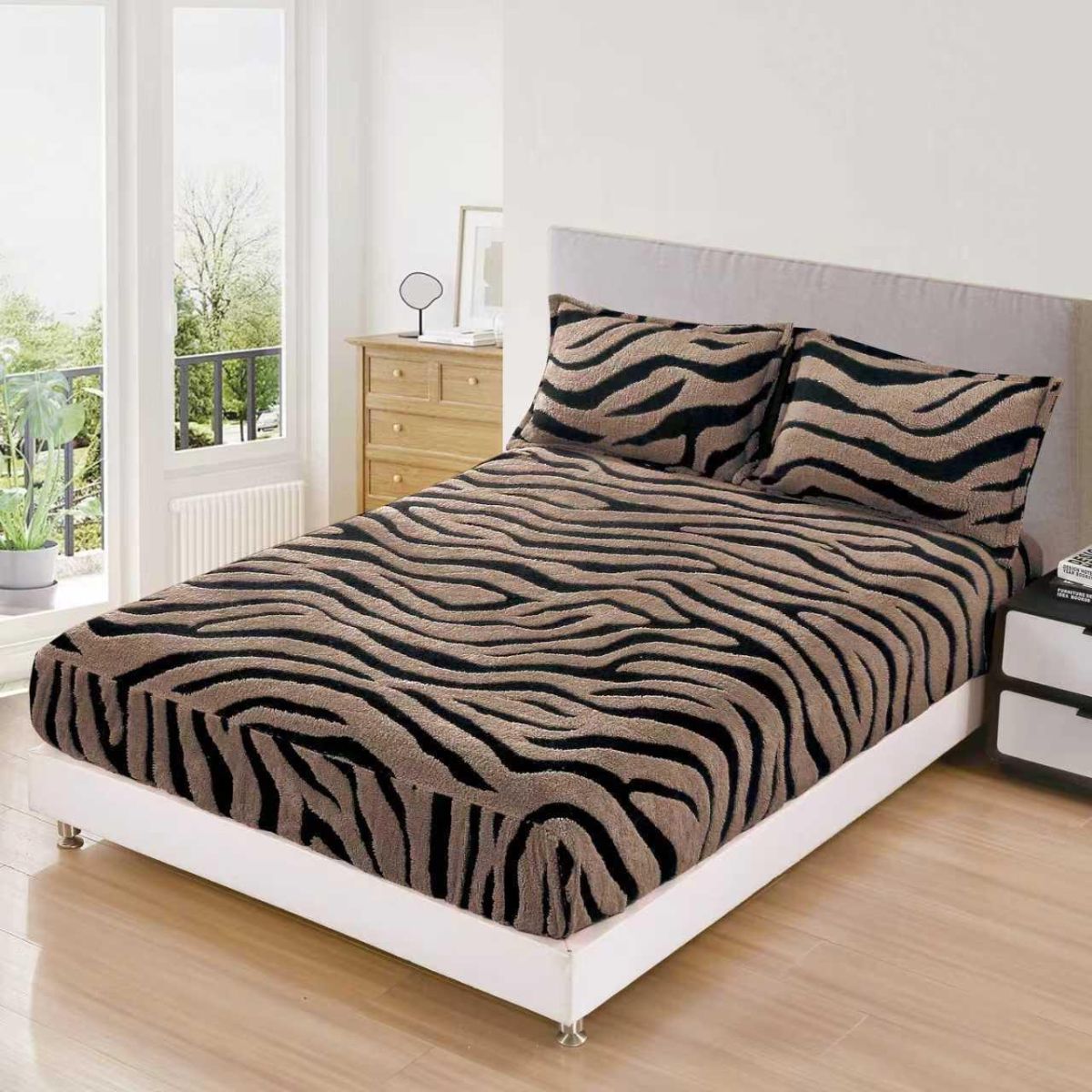 Trio Huse Tigrate En-Gros, SERIE 3 CULORI, Material Cocolino Premium cu Elastic, Set 3 Piese, 180x200 CM, cu 2 Fete de Perna Incluse