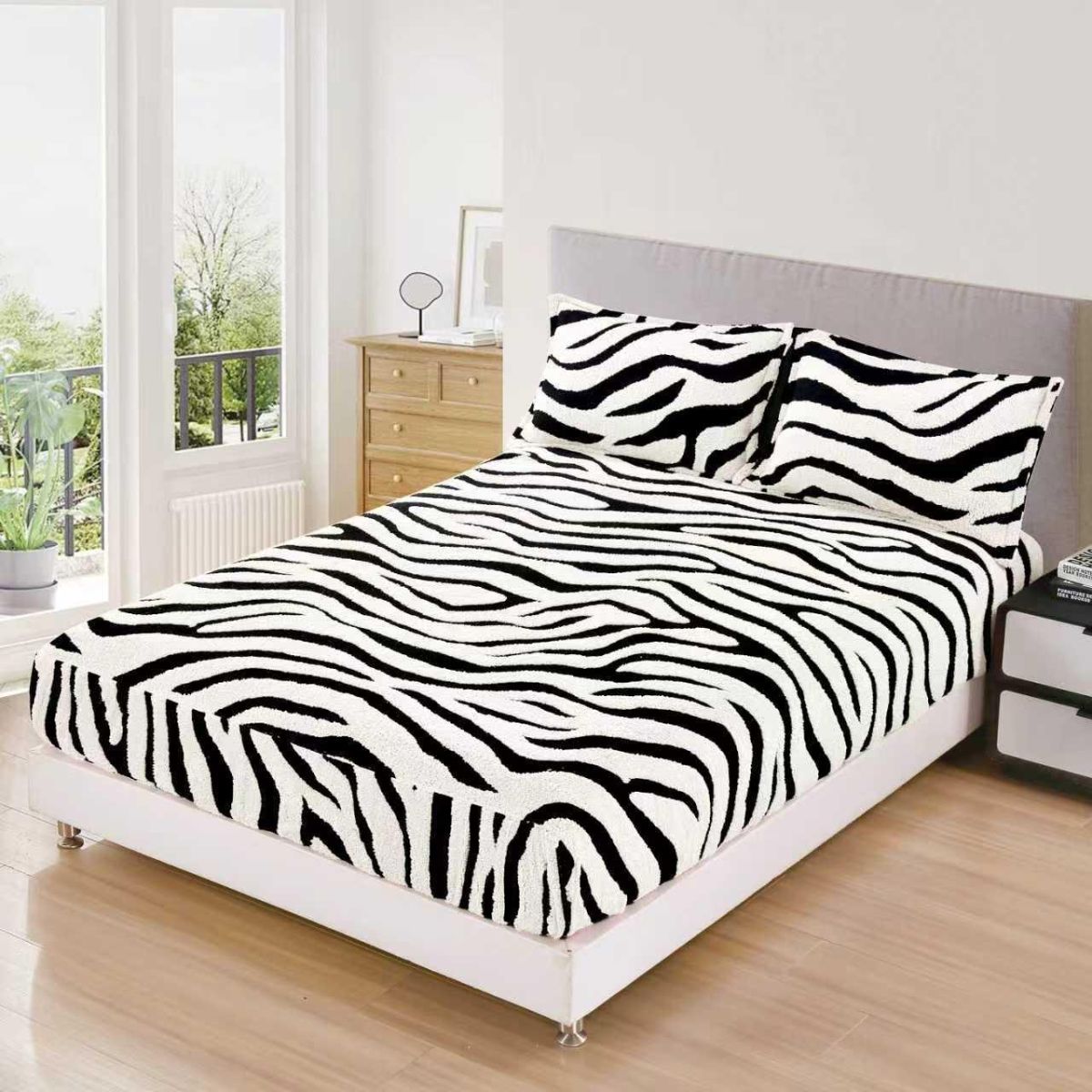 Trio Huse Tigrate En-Gros, SERIE 3 CULORI, Material Cocolino Premium cu Elastic, Set 3 Piese, 180x200 CM, cu 2 Fete de Perna Incluse
