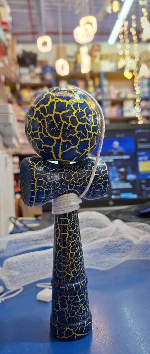 Kendama cracked 19 cm engros