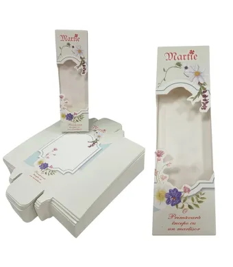 Carton martisor engros pentru brose set 100/buc  4 x 13.5 x 1.5 cm