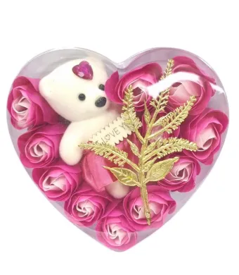 Decoratiune cu flori de sapun parfumati 11 trandafiri in cutie