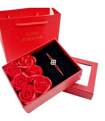Aranjament de sapun cu bratara pe elastic inclus Martisor, Valentine"s day 13 x 10 x 5 cm