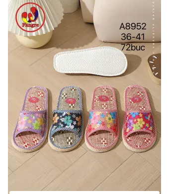 Papuci de casa Engros pentru femei, cu model, mix culori