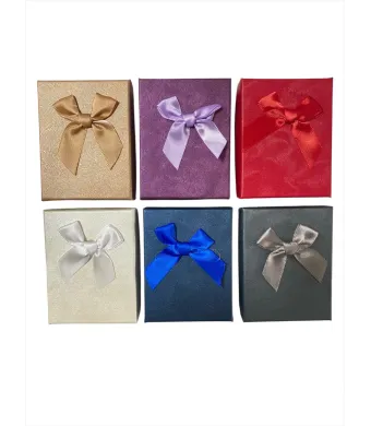 Casete din carton, diverse culori, 12/set, dimensiuni: 7 x 9 cm