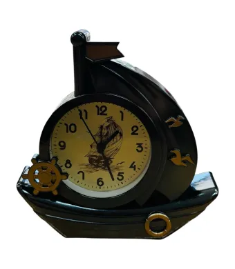Ceas decorativ corabie vintage 17CM, design nautic cu vele, timona si pescarusi, din plastic rezistent, En-gros