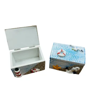 Cutie decorativa din lemn cu tematica marina 8.5x5.5 cm pentru bijuterii sau cadou special in culori si modele nautice combinate, En-gros