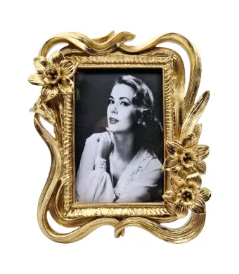Rama foto Engros din rășină, Dimensiuni 18x22 cm (pentru fotografii 10x15 cm), cu sistem de prindere pe perete